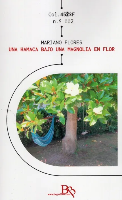 Una Hamaca Bajo una Magnolia en Flor