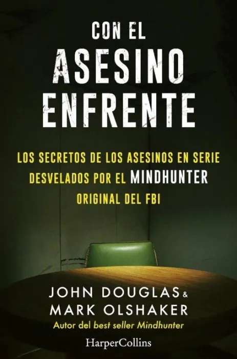 Con el Asesino Enfrente